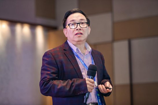 ޳߼ʯӢɰКҺw̲ݾLϹI(y)W