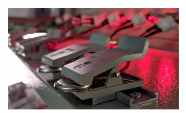 ƌWҰlFС԰lпաԵļ{ײ 늳ص