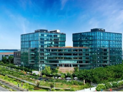 չ]ϺcsČȫ̼}a(chn)I(y)ֵl(f)չ