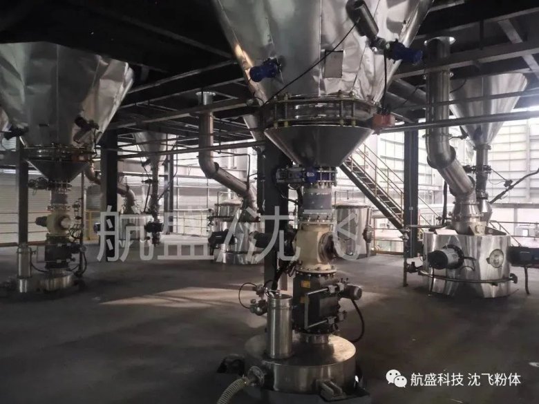 164739_970775_gsdt.jpg 2-4.jpg