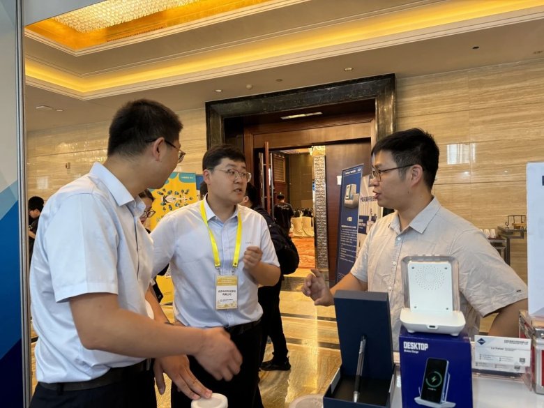 083240_574445_gsdt.jpg 083240_574445_gsdt.jpg