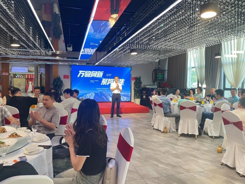 111611_661096_gsdt.jpg 111611_661096_gsdt.jpg