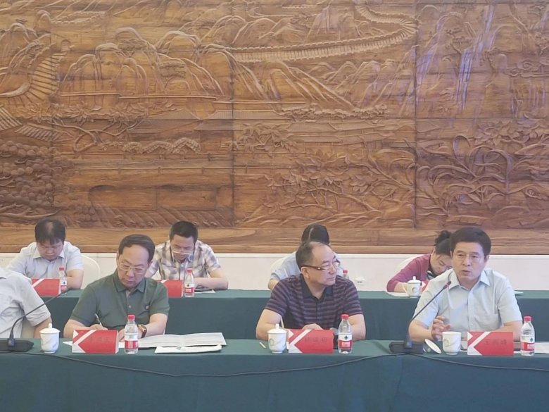 084939_471238_gsdt.jpg 084939_471238_gsdt.jpg