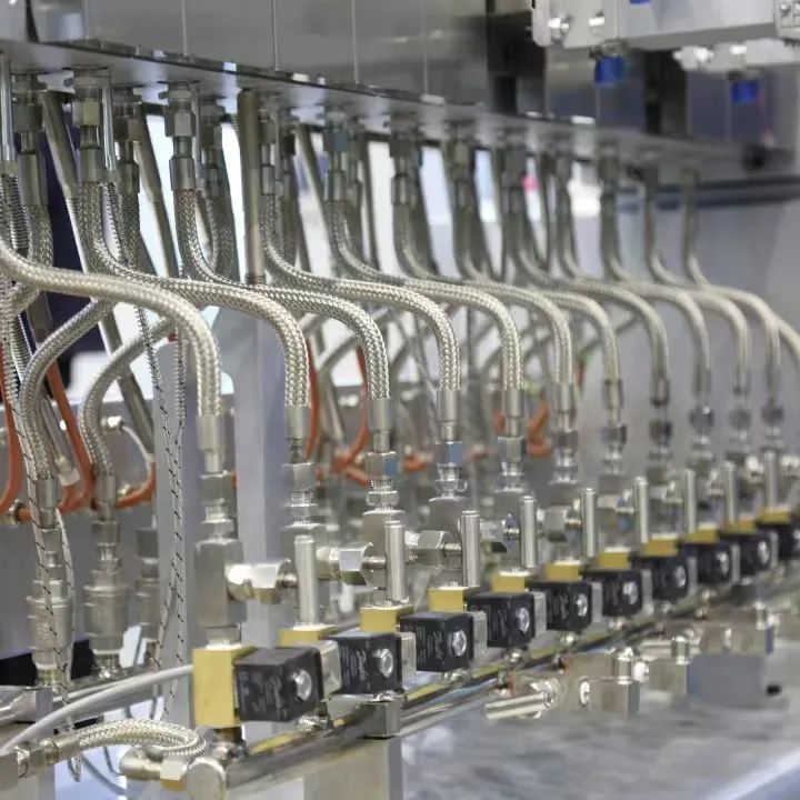 085443_150292_gsdt.jpg 085443_150292_gsdt.jpg