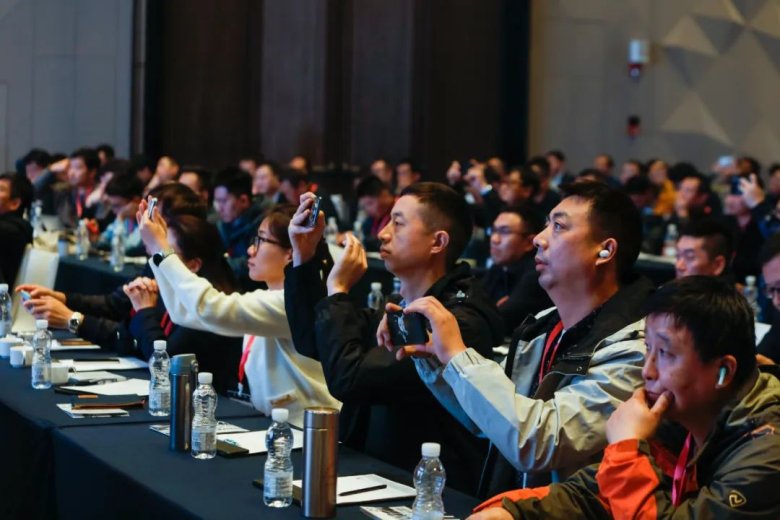 085613_430699_gsdt.jpg 085613_430699_gsdt.jpg