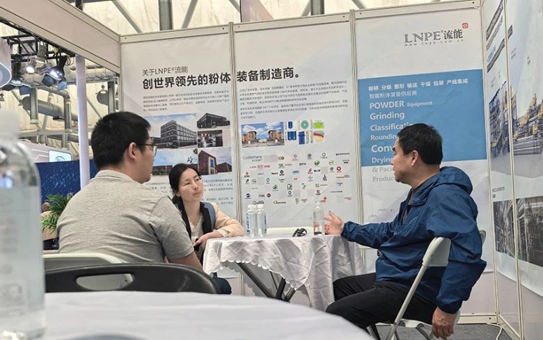 083210_260300_gsdt.jpg 083210_260300_gsdt.jpg