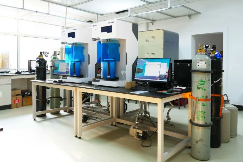 082941_944448_gsdt.jpg 082941_944448_gsdt.jpg