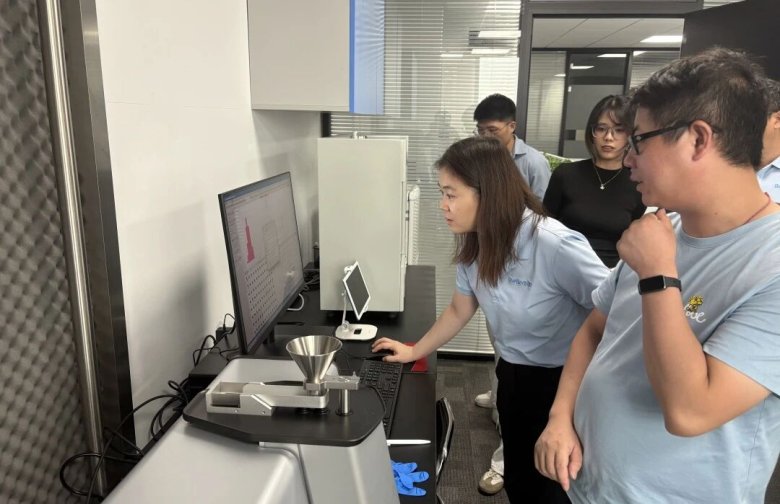 141841_372337_gsdt.jpg 141841_372337_gsdt.jpg