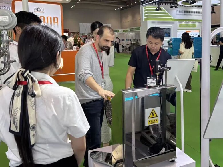 085911_200442_gsdt.jpg 085911_200442_gsdt.jpg