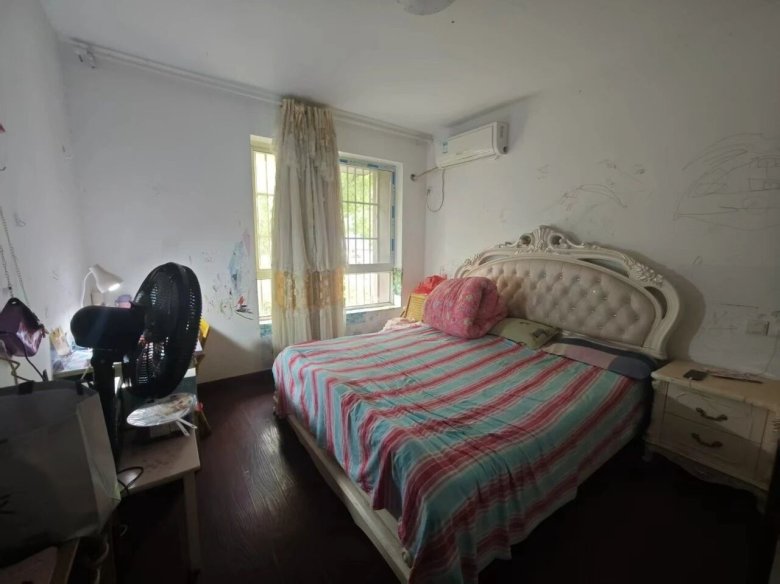 101758_520013_gsdt.jpg 101758_520013_gsdt.jpg